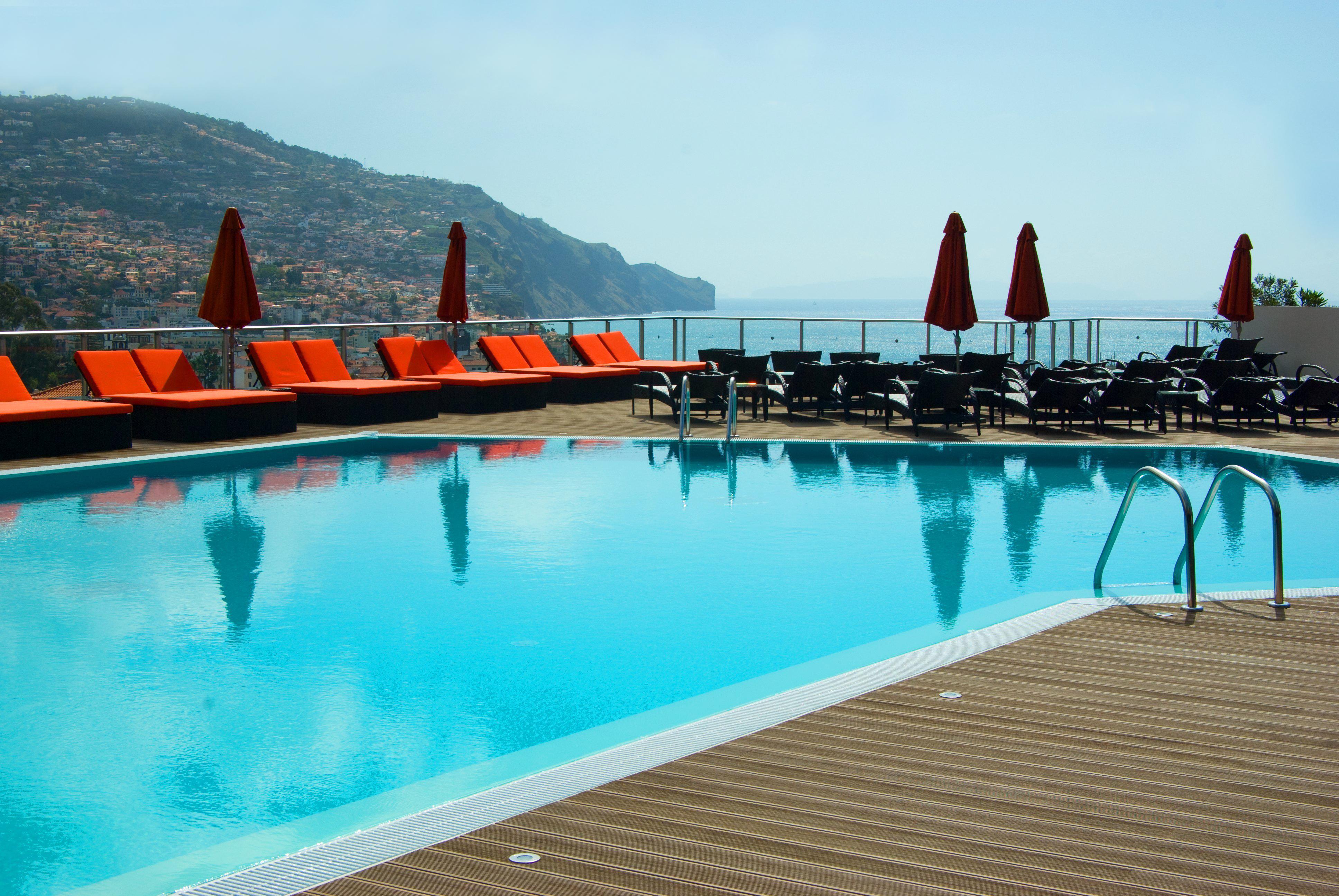 ホテル The Views Baia - Adults Only フンシャル エクステリア 写真