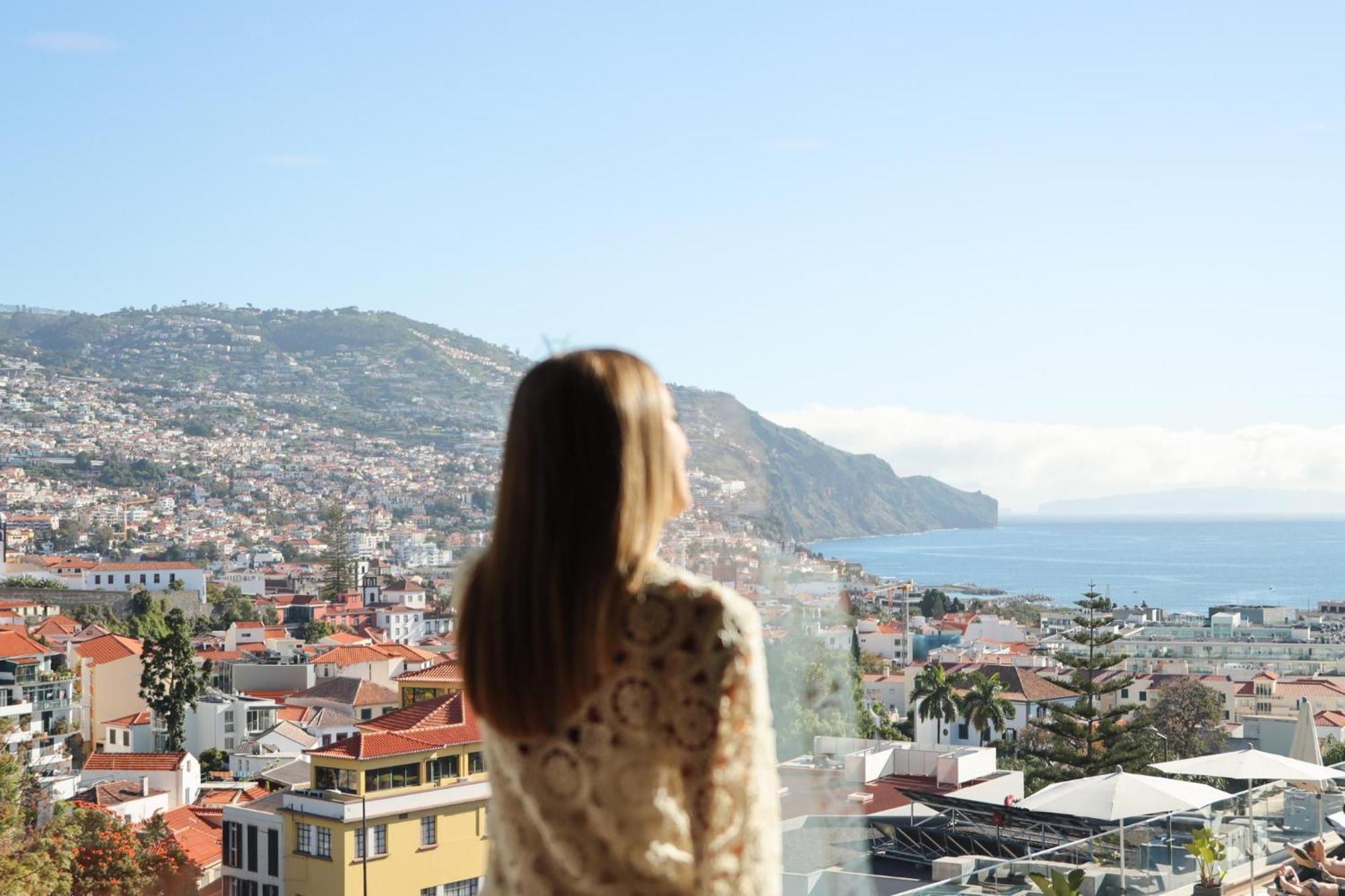 ホテル The Views Baia - Adults Only フンシャル エクステリア 写真